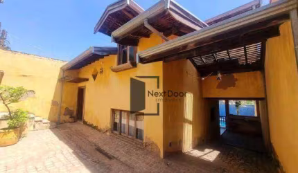 Casa para venda em Jardim São Vicente de 189.00m² com 3 Quartos, 1 Suite e 4 Garagens