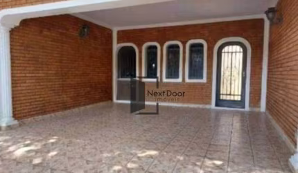 Casa para alugar em Parque Taquaral de 125.00m² com 3 Quartos, 1 Suite e 3 Garagens
