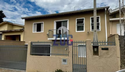 Sobrado à venda em Valinhos, Vila São José, com 3 quartos, com 180 m²