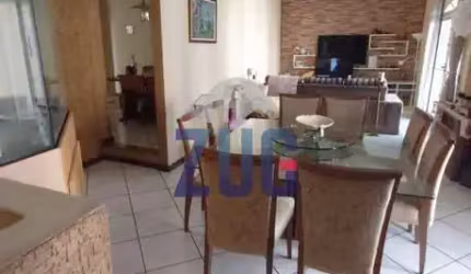 Sobrado à venda em Campinas, Jardim Antonio Von Zuben, com 3 quartos, com 260.4 m²