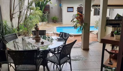 Sobrado à venda em Valinhos, Residencial Nova Era, com 3 quartos, com 274 m²