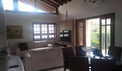 Sobrado à venda em Valinhos, Vila Faustina II, com 1 quarto, com 307 m²