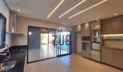 Casa à venda em Valinhos, Santa Cruz, com 3 suítes, com 270 m²