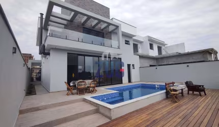 Sobrado à venda em Valinhos, Vila Capuava, com 3 quartos, com 250 m², Residencial Coline Di Parma