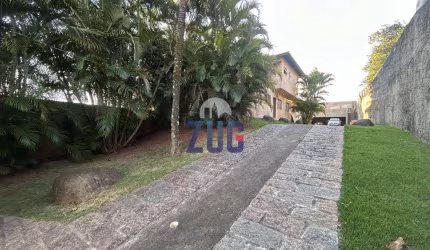 Sobrado à venda em Vinhedo, Santa Cândida, com 4 suítes, com 470 m²