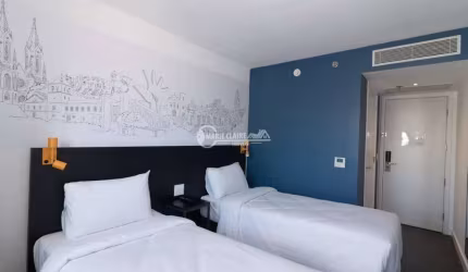 Quarto de Hotel pronto para venda