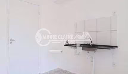 Apartamento à Venda na Av. Santa Marina - R$ 380mil