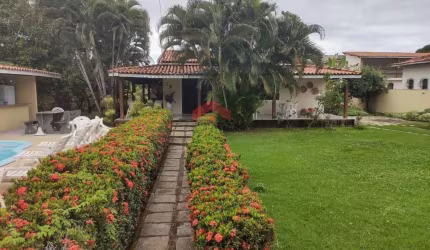Casa para Venda em Lauro de Freitas, Lauro de Freitas, 3 dormitórios, 2 suítes, 4 banheiros, 4 vagas
