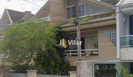 Sobrado com 4 dormitórios à venda, 216 m² por R$ 875.000 - Tarumã - Curitiba/PR