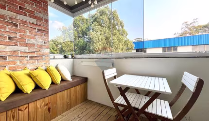 Apartamento Mobiliado Com 3 dormitórios e 2 Vagas de Garagem