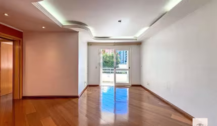 Apartamento semi mobiliado no bairro Panazzolo - ótima localização com 84 m2 sendo 02 quartos, 01 suite. A duas quadras do parque dos macaquinhos.