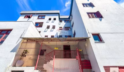Apartamento Semimobiliado no Medianeira, 2 Quartos e 2 Banheiros 1 vaga