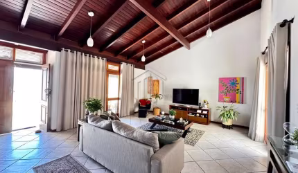 Casa à venda no bairro Balneário - Florianópolis/SC