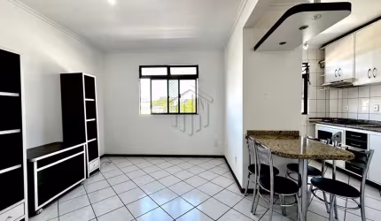 Apartamento à venda no bairro Flor de Nápolis - São José/SC