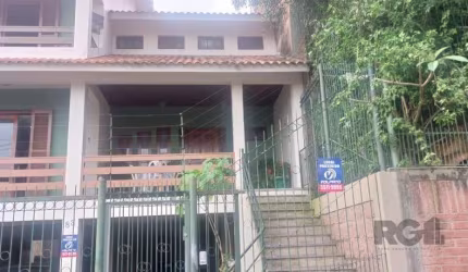 Casa com 3 quartos à venda na Rua Doutor Dias da Cruz, Medianeira, Porto Alegre, 300 m2 por R$ 1.350.000