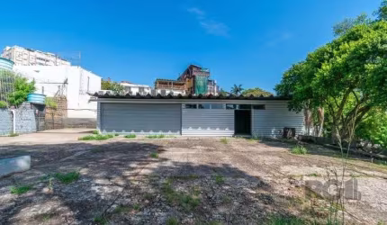 Barracão / Galpão / Depósito para alugar na Rua João Paetzel, Chácara das Pedras, Porto Alegre, 547 m2 por R$ 3.500