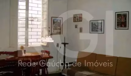 Casa 4 Dormitório(s) Bairro Menino Deus