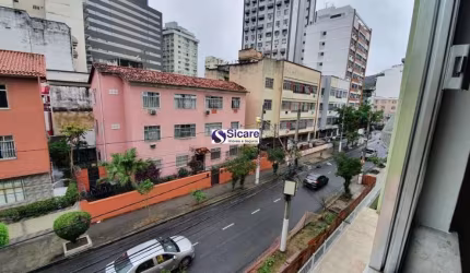 Apartamento com 3 quartos para alugar na Rua Geraldo Martins, 242, Icaraí, Niterói por R$ 1.650