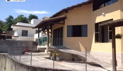 Casa em condomínio fechado com 3 quartos à venda na Estrada Washington Luís, 520, Sapê, Niterói por R$ 780.000