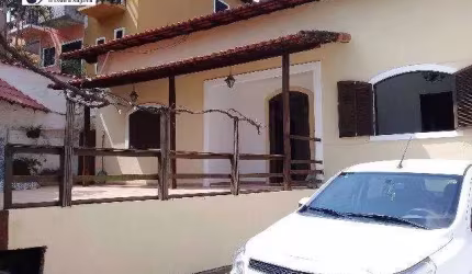 Casa com 4 quartos à venda na Gastão Torres de Castro, 26, Maria Paula, Niterói por R$ 400.000