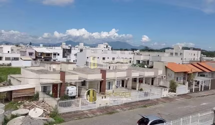 Apartamento semi mobiliado em Tijucas