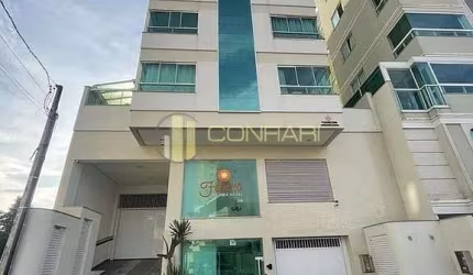 Apartamento mobiliado com 2 vagas privativas