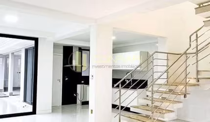 Sobrado de alto padrão em Camború