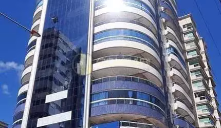 Apartamento finamente mobiliado