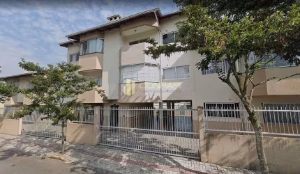 Apartamento Semi Mobiliado para locação anual
