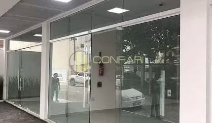 Sala térrea com localização privilegiada