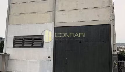 Galpão de locação anual no morretes