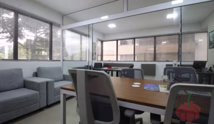 Sala comercial à venda na Avenida Cristóvão Colombo, Auxiliadora, Porto Alegre, 33 m2 por R$ 190.000