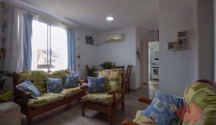 Apartamento com 3 quartos à venda na Avenida Juca Batista, Hípica, Porto Alegre, 52 m2 por R$ 245.000