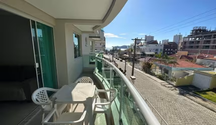 Apartamento com 3 Dormitórios em Bombinhas