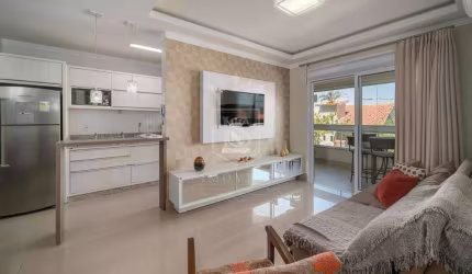 APARTAMENTO COM 3 DORMITÓRIOS EM QUATRO ILHAS