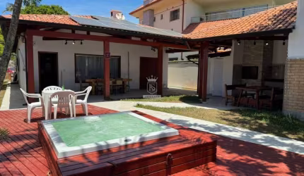 Casa com 3 quartos de Temporada, Centro - Bombinhas