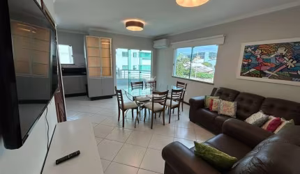AMPLO APARTAMENTO  DE 3 DORMITÓRIOS JÁ MOBILIADO NO MEIO DA PRAIA DE BOMBAS!
