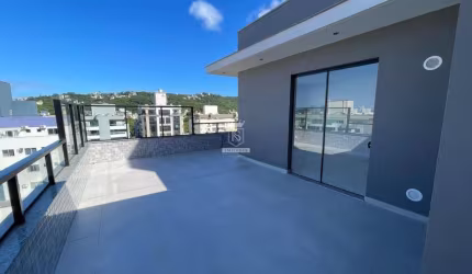 COBERTURA DUPLEX COM 4 DORMITÓRIOS A 350M DO MAR DE BOMBAS