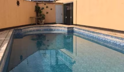 SOBRADO USADO COM PISCINA 04 DORMITÓRIOS PARA VENDA EM ITANHAÉM!!