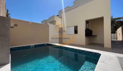 SOBRADO EM CONDOMÍNIO FECHADO PERTO DO MAR COM ESPAÇO DE LAZER PRIVATIVO EM ITANHAÉM!