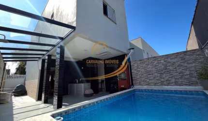 SOBRADO EM CONDOMÍNIO 03 DORM COM PISCINA E CHURRASQUEIRA INDIVIDUAL PERTO DO MAR EM ITANHAÉM!
