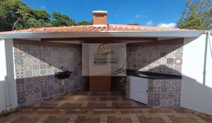 CASA COM PISCINA E CHURRASQUEIRA PARA VENDA NA CIDADE DE ITANHAÉM!!
