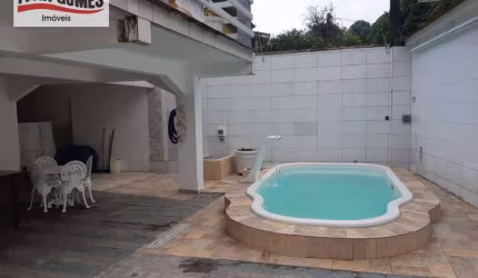 Sobrado com 4 dormitórios à venda, 310 m² por R$ 1.600.000 - Guaiuba - Guarujá/SP