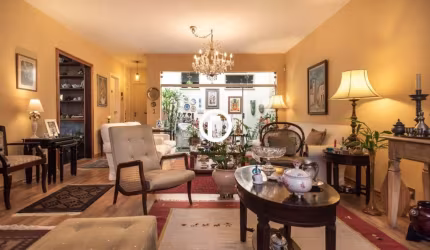Casa para Venda - 203m², 3 dormitórios, sendo 2 suites, 5 vagas - Granja Julieta
