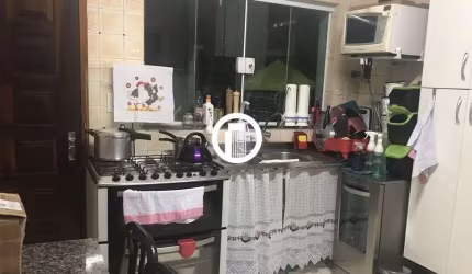 Casa para Venda - 100m², 2 dormitórios, 2 vagas - Saúde