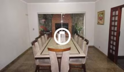 Casa para Venda - 240m², 4 dormitórios, sendo 3 suites, 2 vagas - Interlagos