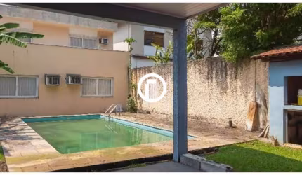 Casa para venda 360m², 4 dormitórios, 1 suíte, 1 vaga - Brooklin