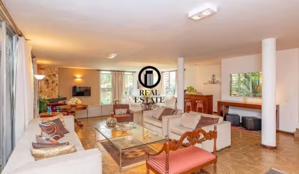 Casa para Venda - 541m², 4 dormitórios, sendo 2 suites, 5 vagas - Alto de Pinheiros