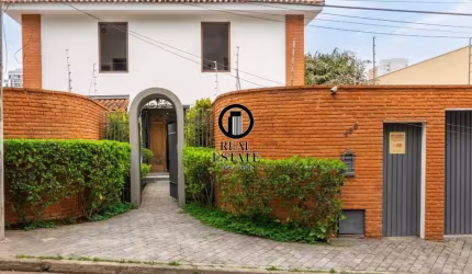 Casa para Venda - 410m², 4 dormitórios, sendo 4 suites, 6 vagas - Vila Morumbi