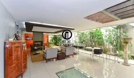 Casa para Venda - 367m², 3 dormitórios, sendo 1 suites, 4 vagas - Brooklin Paulista